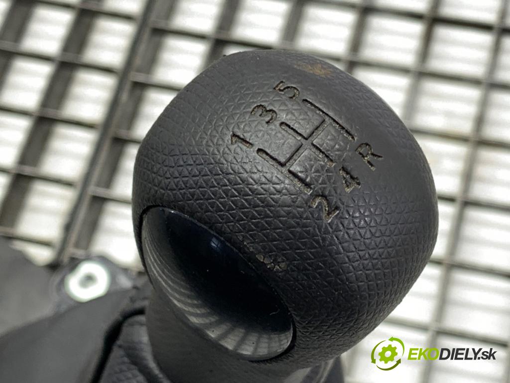 NISSAN MICRA K12 liftback 2009 48 kW 1.2 16V 1240 Kulisa  (Rýchlostná páka (kulisa))