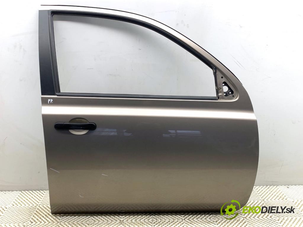 NISSAN MICRA K12 liftback 2009 48 kW 1.2 16V 1240 Dvere pravy predný C30