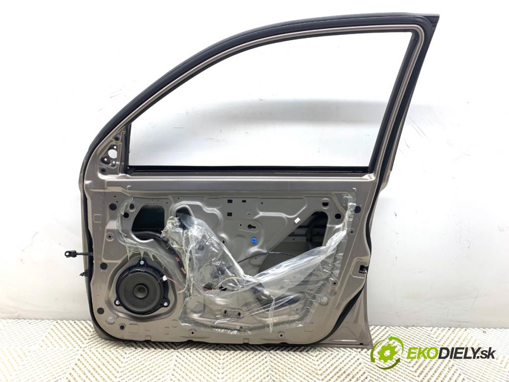 NISSAN MICRA K12 liftback 2009 48 kW 1.2 16V 1240 Dvere pravy predný C30