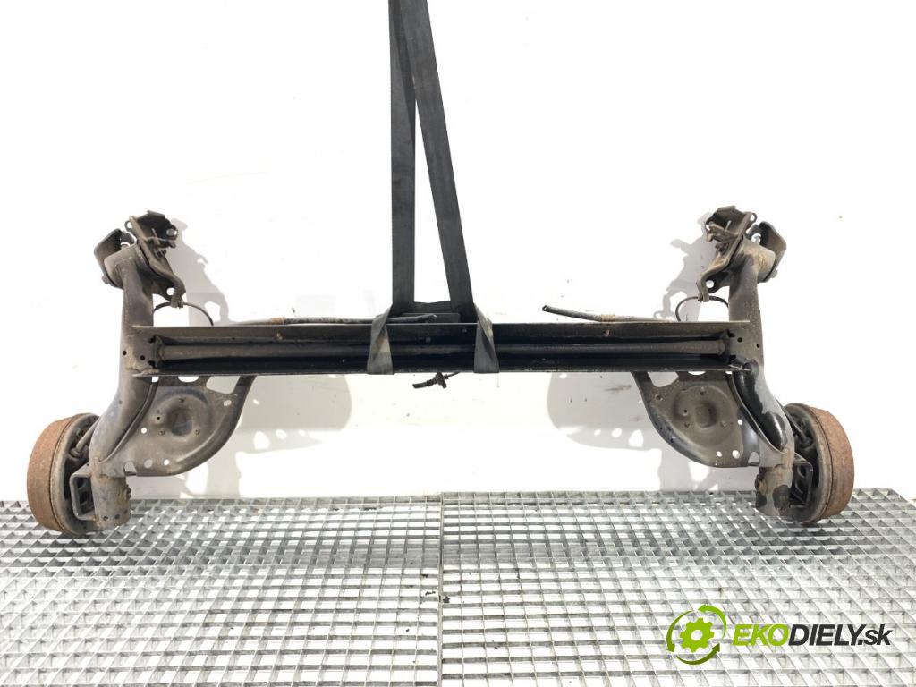 NISSAN MICRA K12 liftback 2009 48 kW 1.2 16V 1240 Výstuha zad