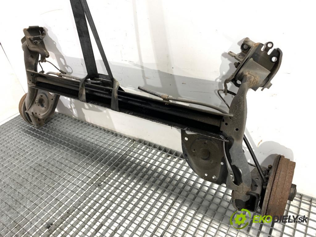 NISSAN MICRA K12 liftback 2009 48 kW 1.2 16V 1240 Výstuha zad