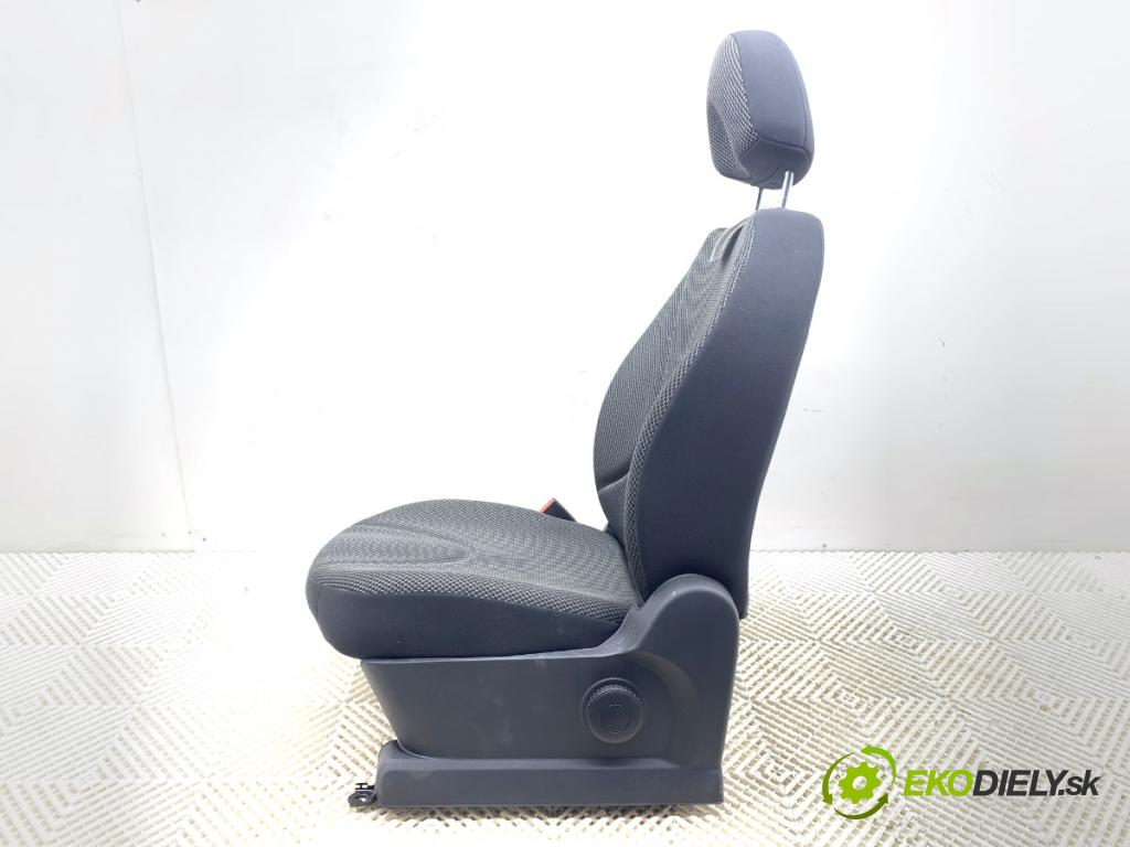 NISSAN MICRA K12 liftback 2009 48 kW 1.2 16V 1240 Sedadlo ľavy predný
