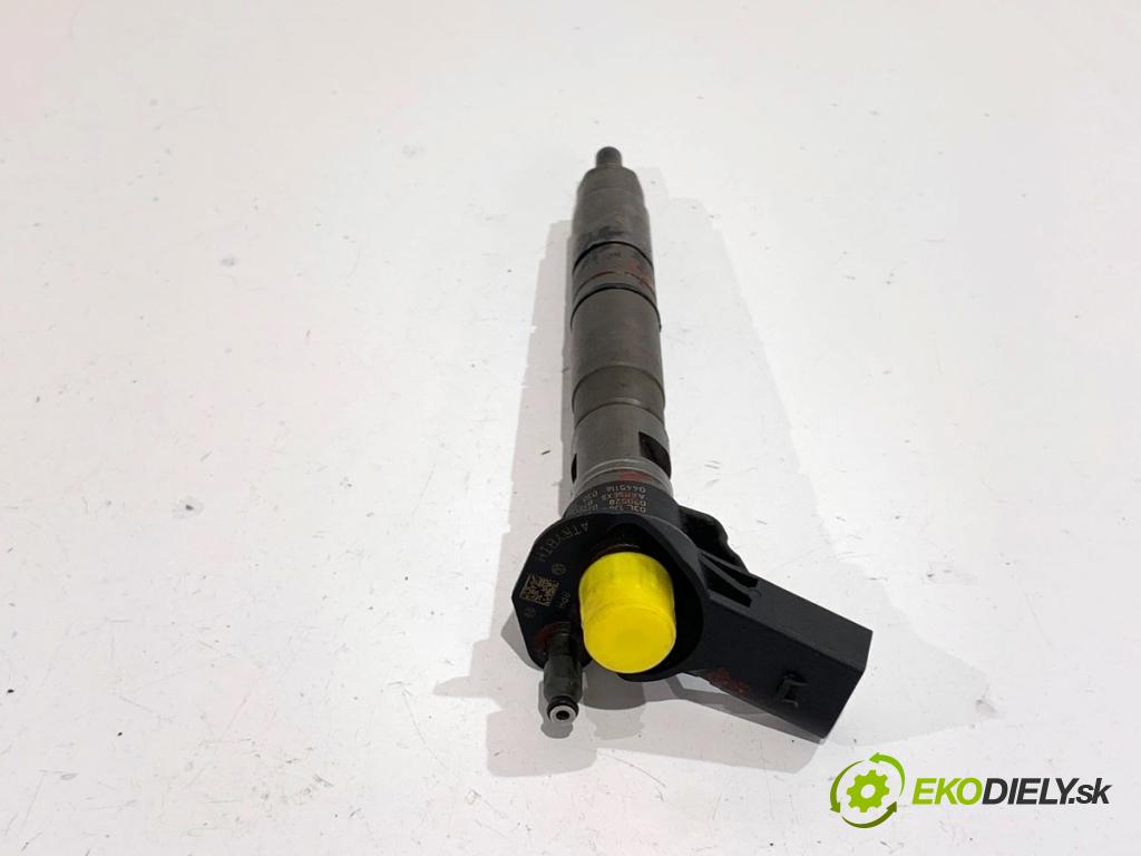 AUDI A4 B8 Kombi 2008 105 kW 2.0 TDI 1968 vstrekovač 03L130277 (Vstrekovač paliva)