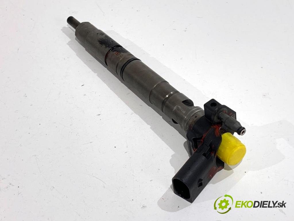 AUDI A4 B8 Kombi 2008 105 kW 2.0 TDI 1968 vstrekovač 03L130277 (Vstrekovač paliva)