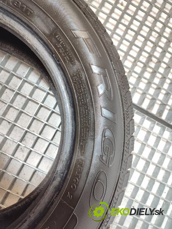 --- --- PNEUMATIKY: zima 4X 195/65 15" DEBICA