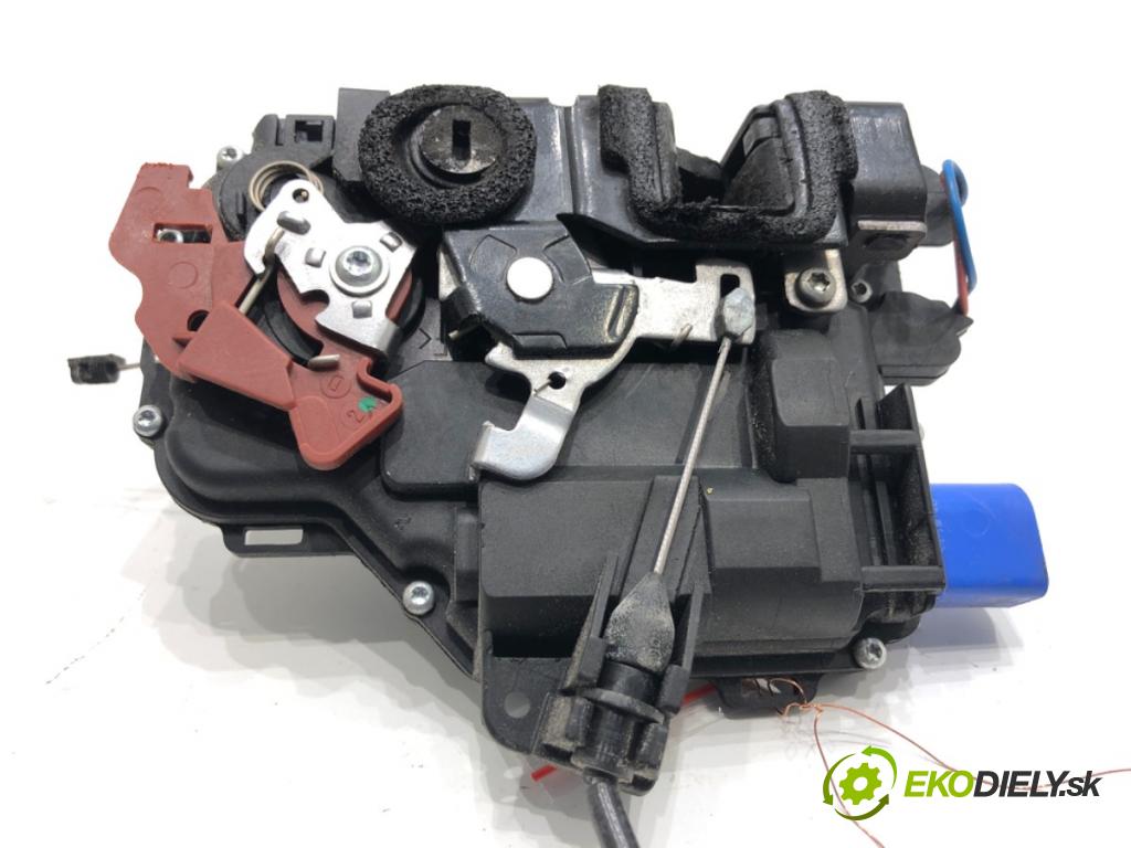 SKODA FABIA II liftback 2008 51 kW 1.2 1198 zámok Dvere pravy zad 6Y0839016A