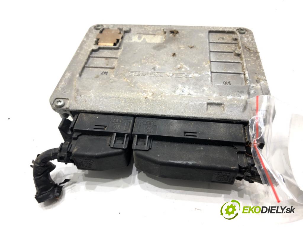 SKODA FABIA II liftback 2008 51 kW 1.2 1198 riadiaca jednotka Motor 03E906023B (Riadiaca jednotka)