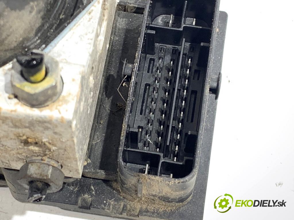 SKODA FABIA II liftback 2008 51 kW 1.2 1198 Pumpa ABS 6R0614117F (Pumpa ABS)