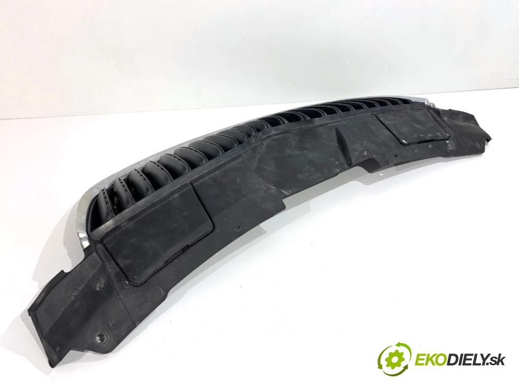 SKODA FABIA II liftback 2008 51 kW 1.2 1198 mřížka maska 5J0853668A (Přední mřížka (maska chladiče))