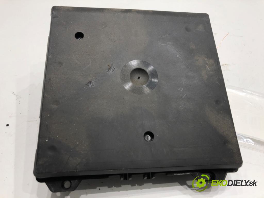 SKODA FABIA II liftback 2008 51 kW 1.2 1198 Modul komfortu 6Q1937049F (Modul komfortu)