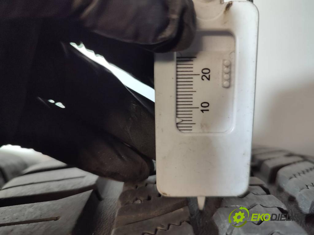 --- ---      PNEUMATIKY: PARA: VÍCENÁ SEZÓNA: 205/55 16" KING