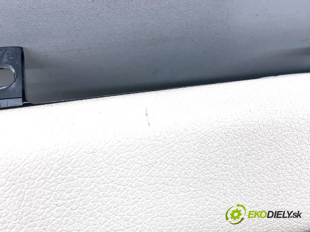 MERCEDES-BENZ GLE  2025 198 kW GLE 300 d 4-matic (167.109) 1993 Priehradka, kastlík spolujazdca  (Priehradka (kastlík))