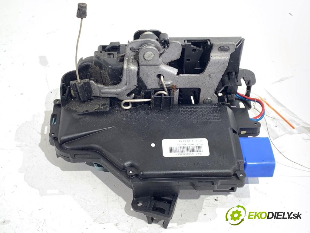 VW GOLF V liftback 2004 55 kW 1.4 16V 1390 zámok Dvere ľavy predný 3D1837015AP