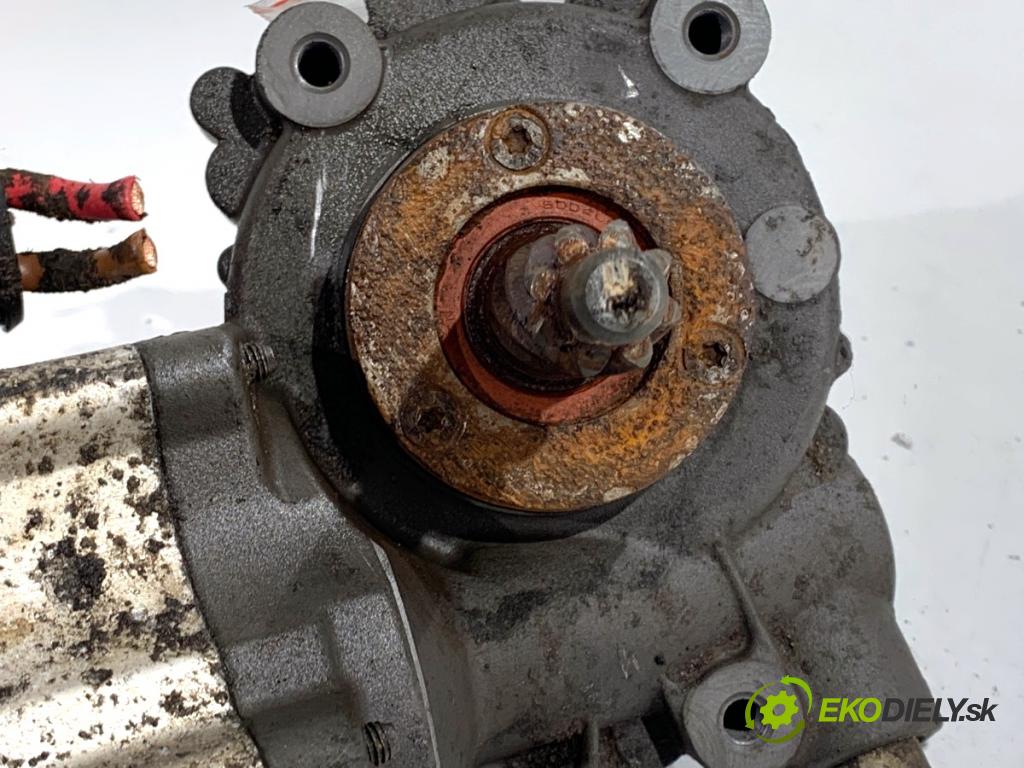 VW GOLF V liftback 2004 55 kW 1.4 16V 1390 pumpa servočerpadlo 08501 (Servočerpadlo)