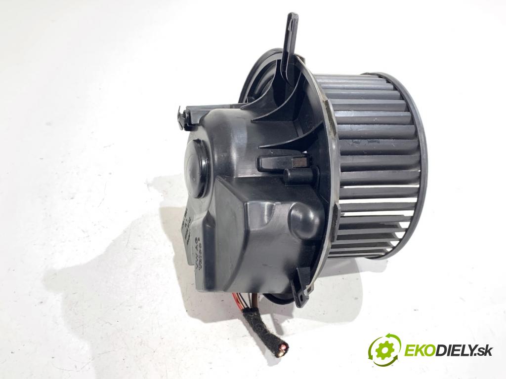 VW GOLF V liftback 2004 55 kW 1.4 16V 1390 ventilátor kúrenia