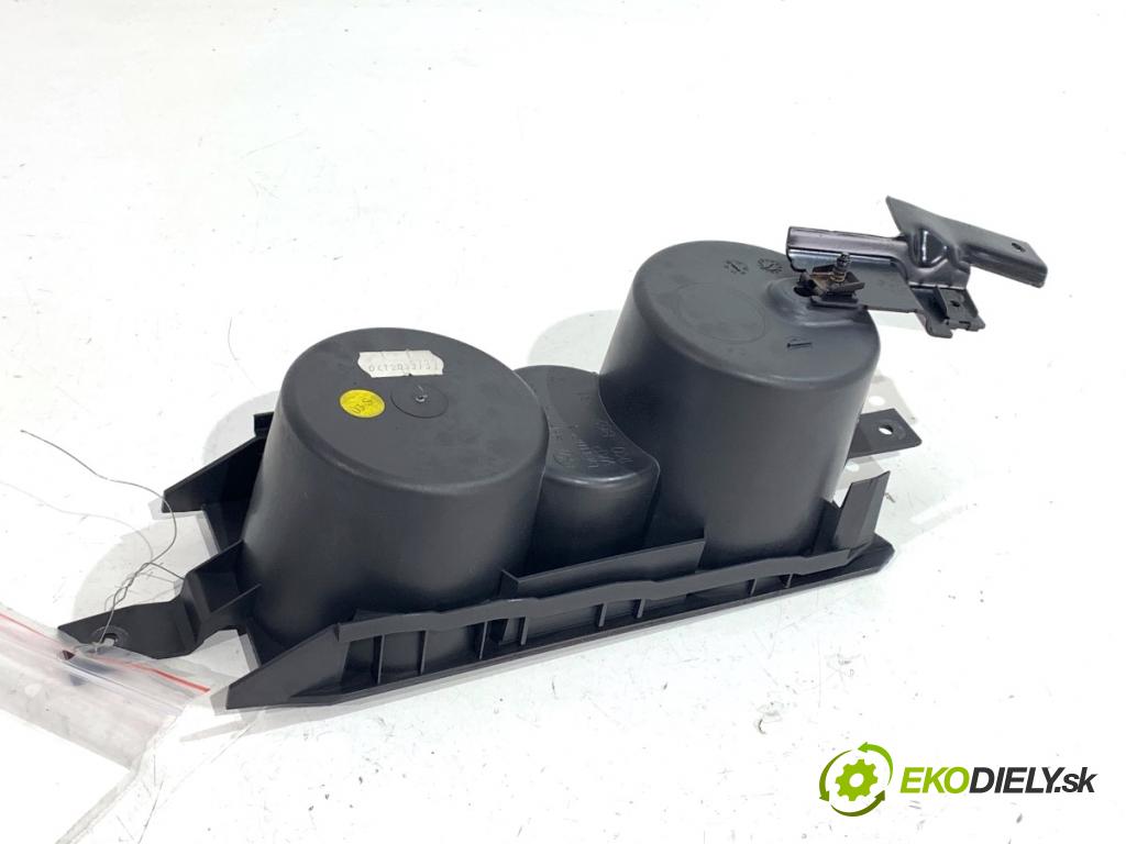 VW GOLF V liftback 2004 55 kW 1.4 16V 1390 Držiak na nápoje 1K0862531 (Držiak (úchyt) na nápoje)