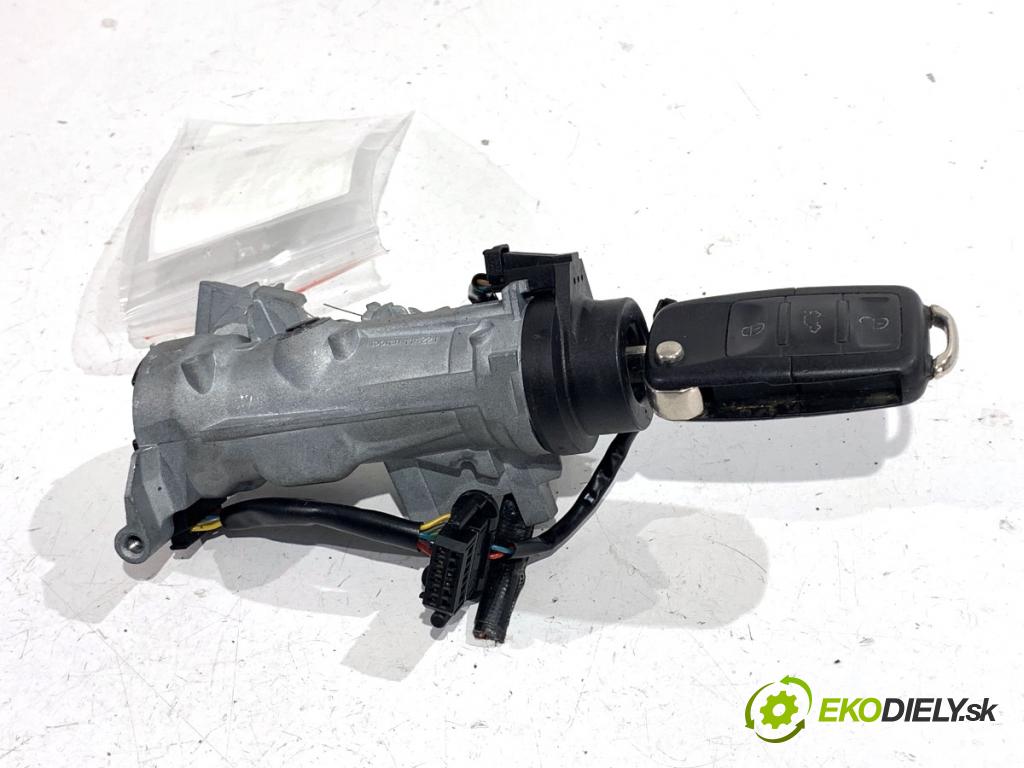 VW GOLF V liftback 2004 55 kW 1.4 16V 1390 spinačka 1K0905865 (Spínacia skrinka)