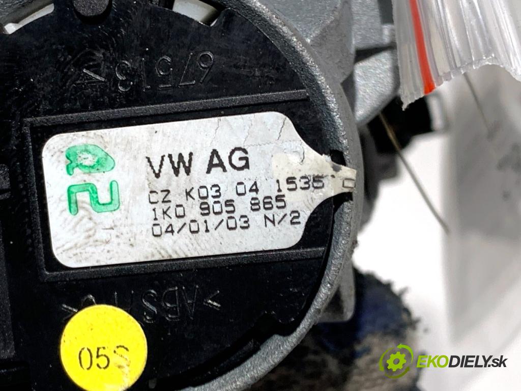 VW GOLF V liftback 2004 55 kW 1.4 16V 1390 spinačka 1K0905865 (Spínacia skrinka)