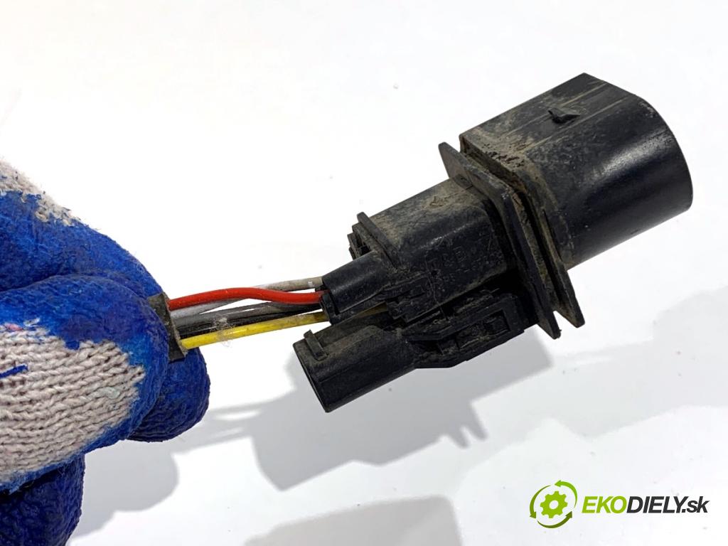 VW GOLF V liftback 2004 55 kW 1.4 16V 1390 sonda lambda predný 047906262 (Lambda sonda)