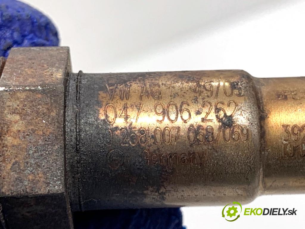 VW GOLF V liftback 2004 55 kW 1.4 16V 1390 sonda lambda predný 047906262 (Lambda sonda)