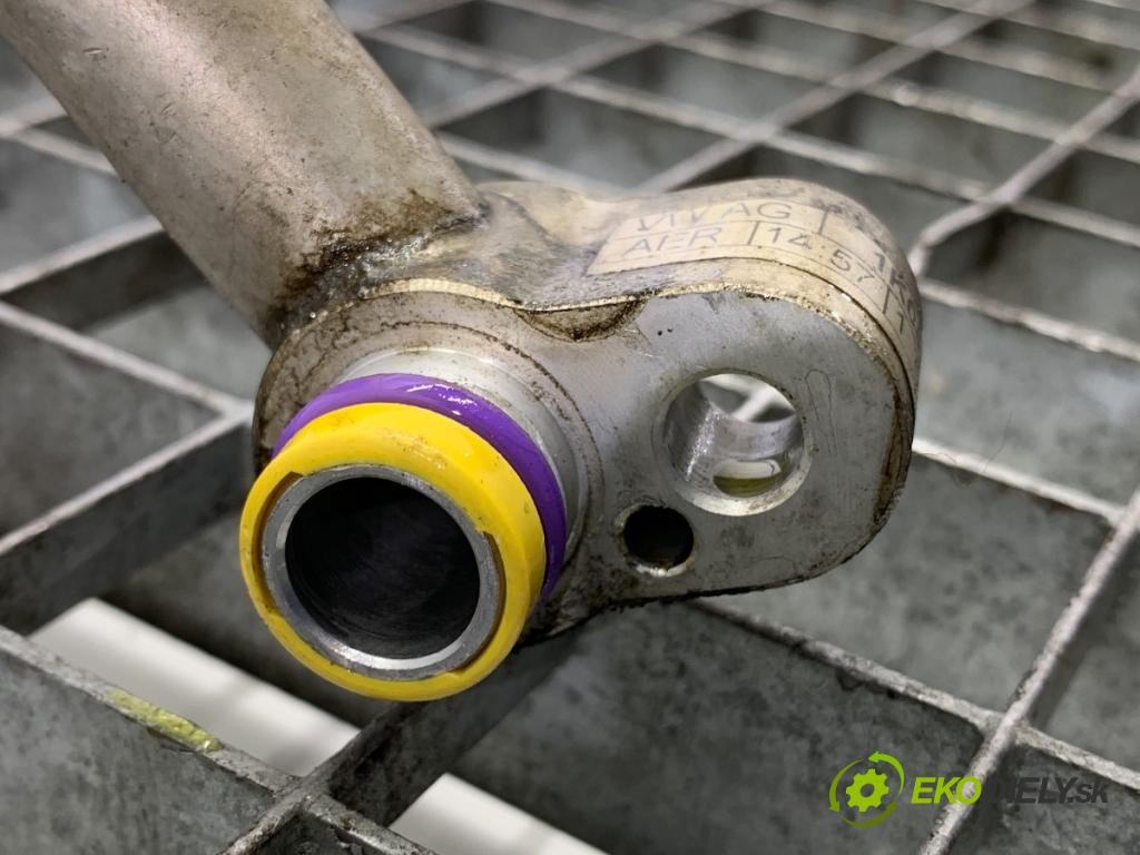 VW GOLF V liftback 2004 55 kW 1.4 16V 1390 rúrka klimatizácie 1K0820743AN (Rúrka klimatizácie)