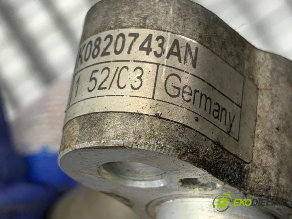 VW GOLF V liftback 2004 55 kW 1.4 16V 1390 rúrka klimatizácie 1K0820743AN (Rúrka klimatizácie)