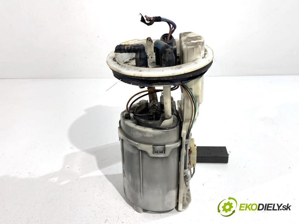 VW GOLF V liftback 2004 55 kW 1.4 16V 1390 Pumpa paliva 1K0919051M