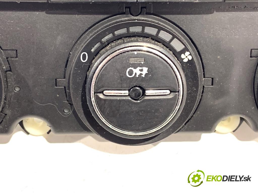 VW GOLF V liftback 2004 55 kW 1.4 16V 1390 Panel ovládania kúrenia  (Prepínacie páčky pod volantom)