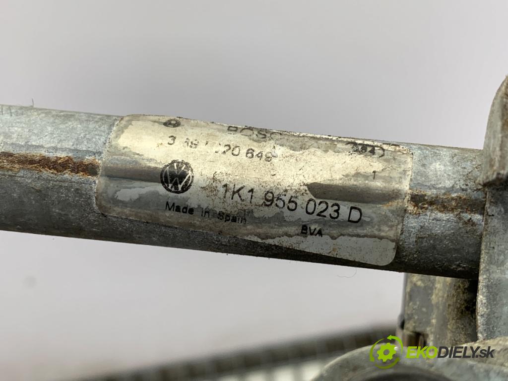 VW GOLF V liftback 2004 55 kW 1.4 16V 1390 Mechanizmus stieračov predný 1K1955023D (Motorček stieračov predný)