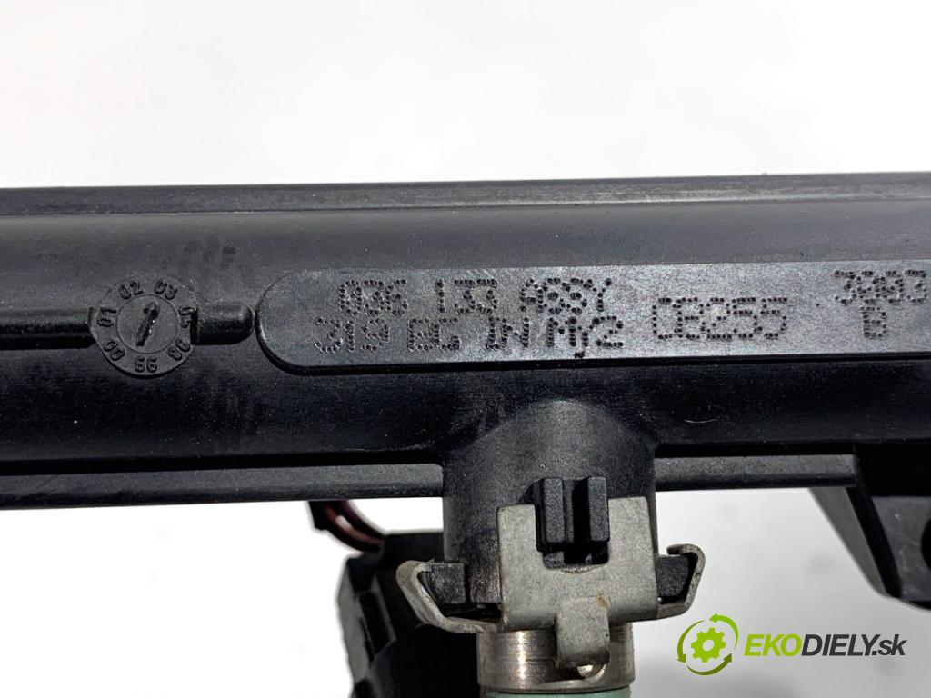 VW GOLF V liftback 2004 55 kW 1.4 16V 1390 Lišta vstrekovacia 036133320C (Vstrekovacia lišta)