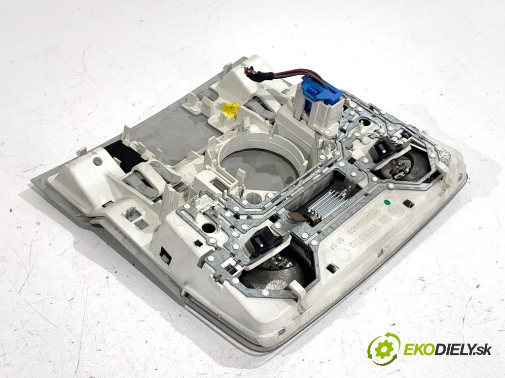 VW GOLF V liftback 2004 55 kW 1.4 16V 1390 Svetlo stropné 1K0947105T