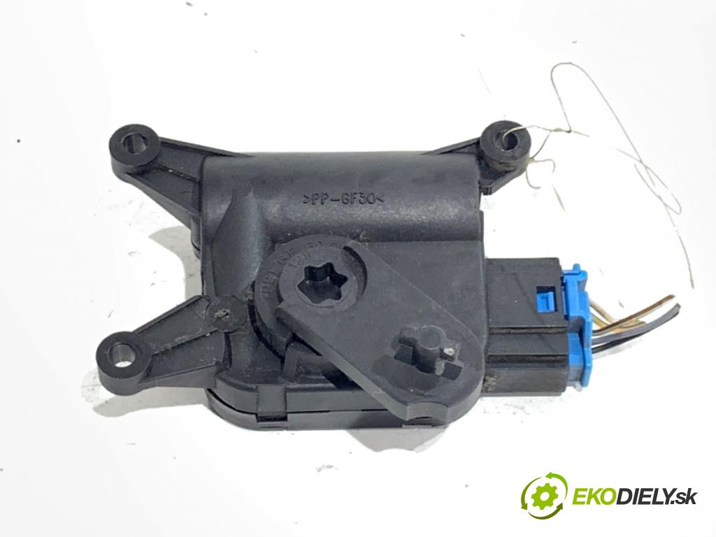 VW GOLF V liftback 2004 55 kW 1.4 16V 1390 Motor kúrenia 1K0907511B 0132801341