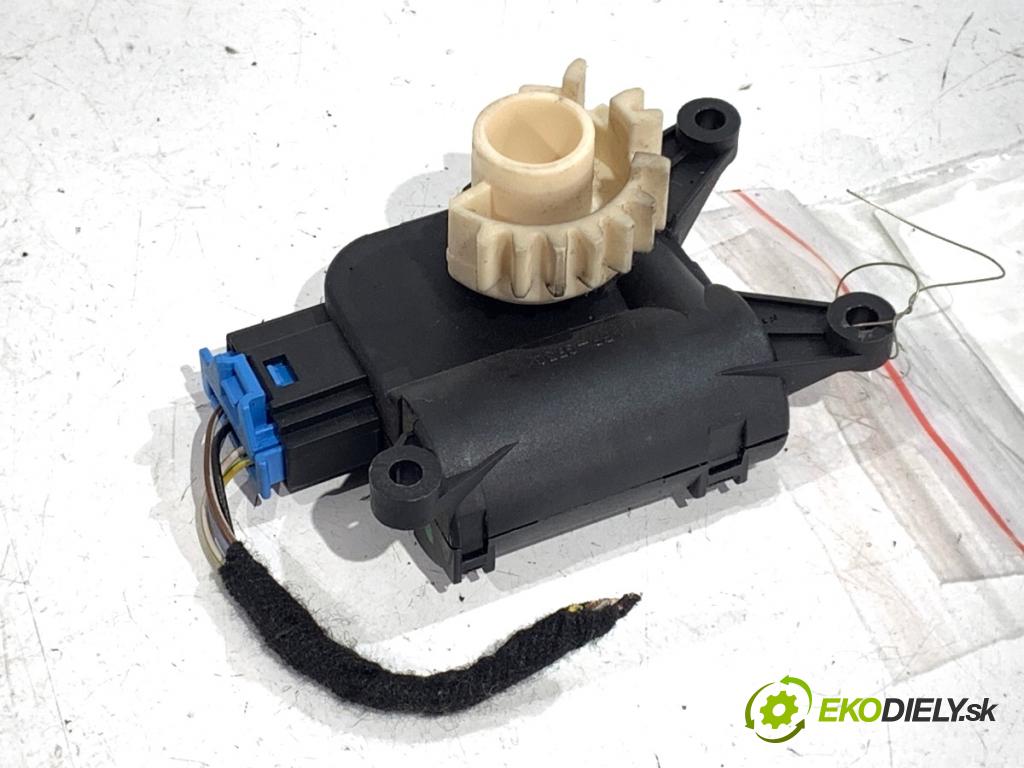 VW GOLF V liftback 2004 55 kW 1.4 16V 1390 Motor kúrenia 1K0907511D 0132801337