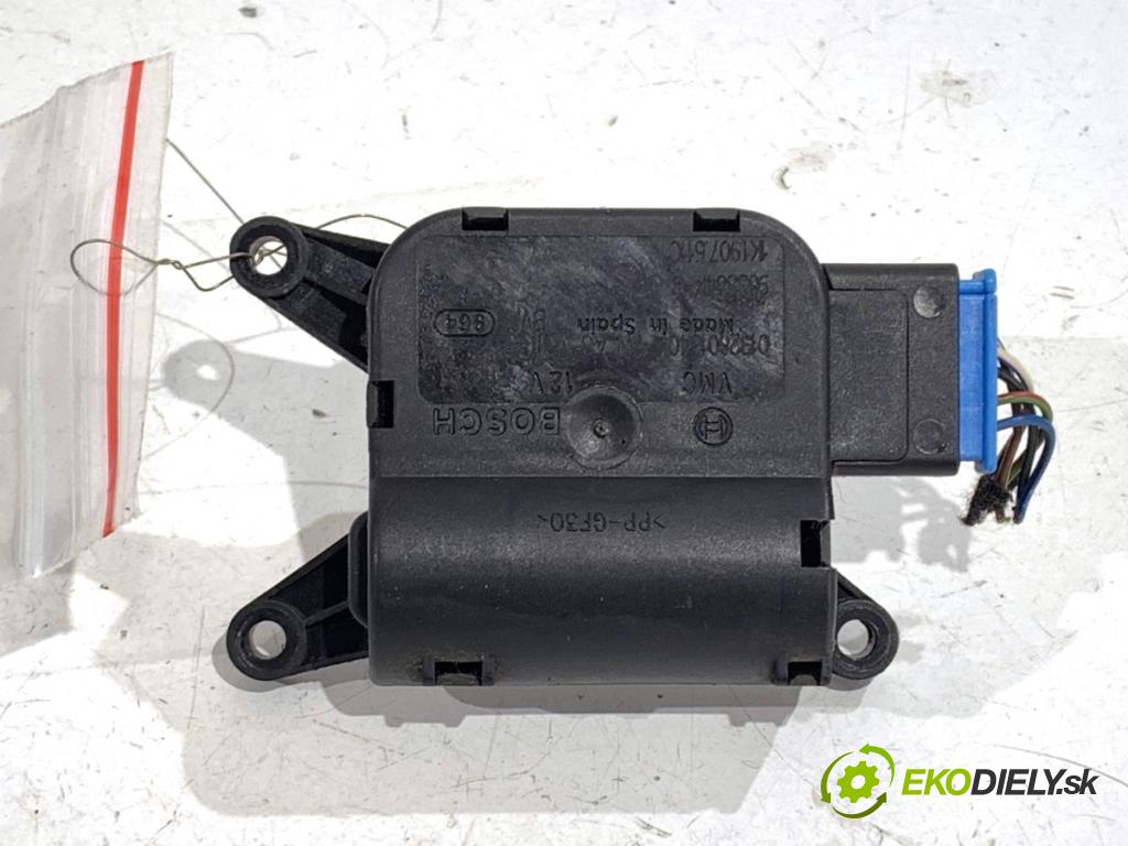 VW GOLF V liftback 2004 55 kW 1.4 16V 1390 Motor kúrenia 1K0907511C 0132801340