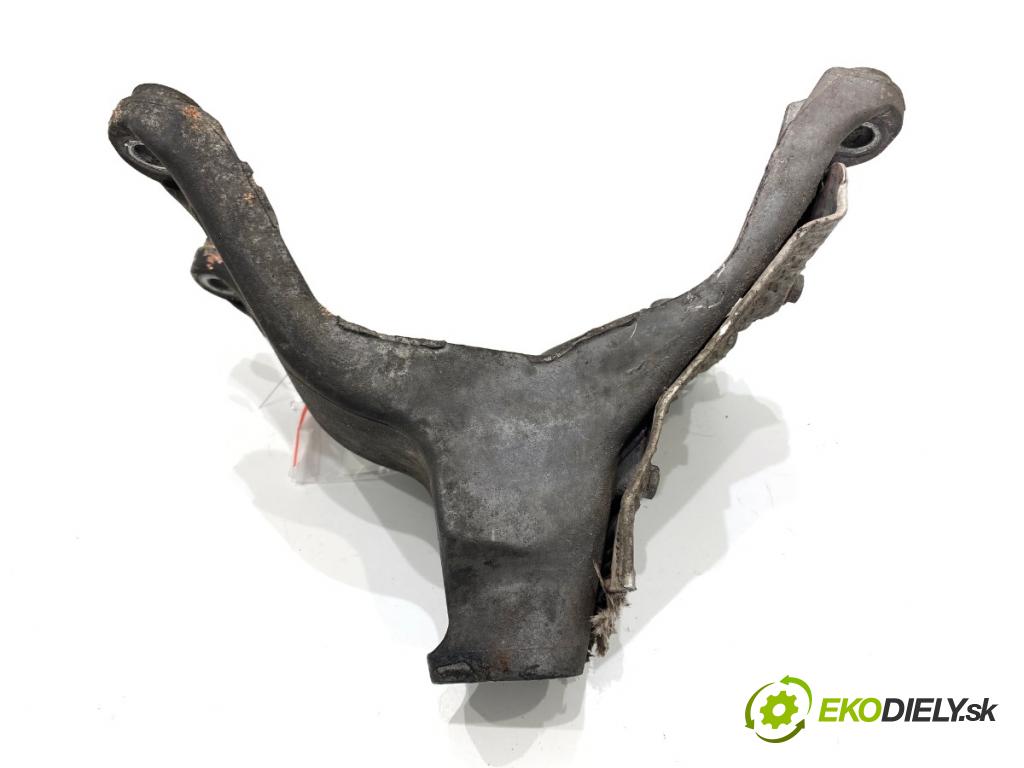 AUDI A4 B8 sedan 2008 132 kW 2.0 TFSI 1984 Držiak Motor pravá  (Držiak motora)