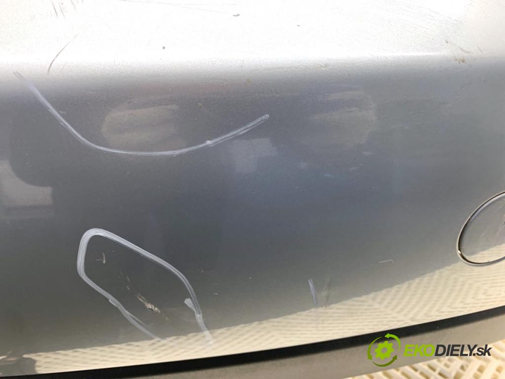 AUDI A4 B8 sedan 2008 132 kW 2.0 TFSI 1984 Nárazník zad LY7G (Kľučka dverí ostatné)