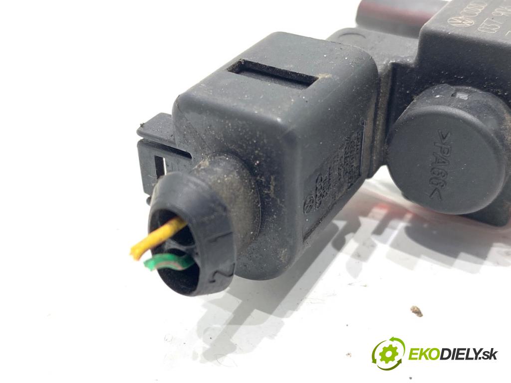 AUDI A4 B8 sedan 2008 132 kW 2.0 TFSI 1984 Ventil tlaku 037906283C (Ventil)