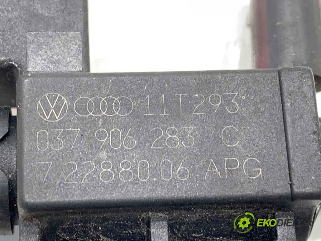 AUDI A4 B8 sedan 2008 132 kW 2.0 TFSI 1984 Ventil tlaku 037906283C (Ventil)