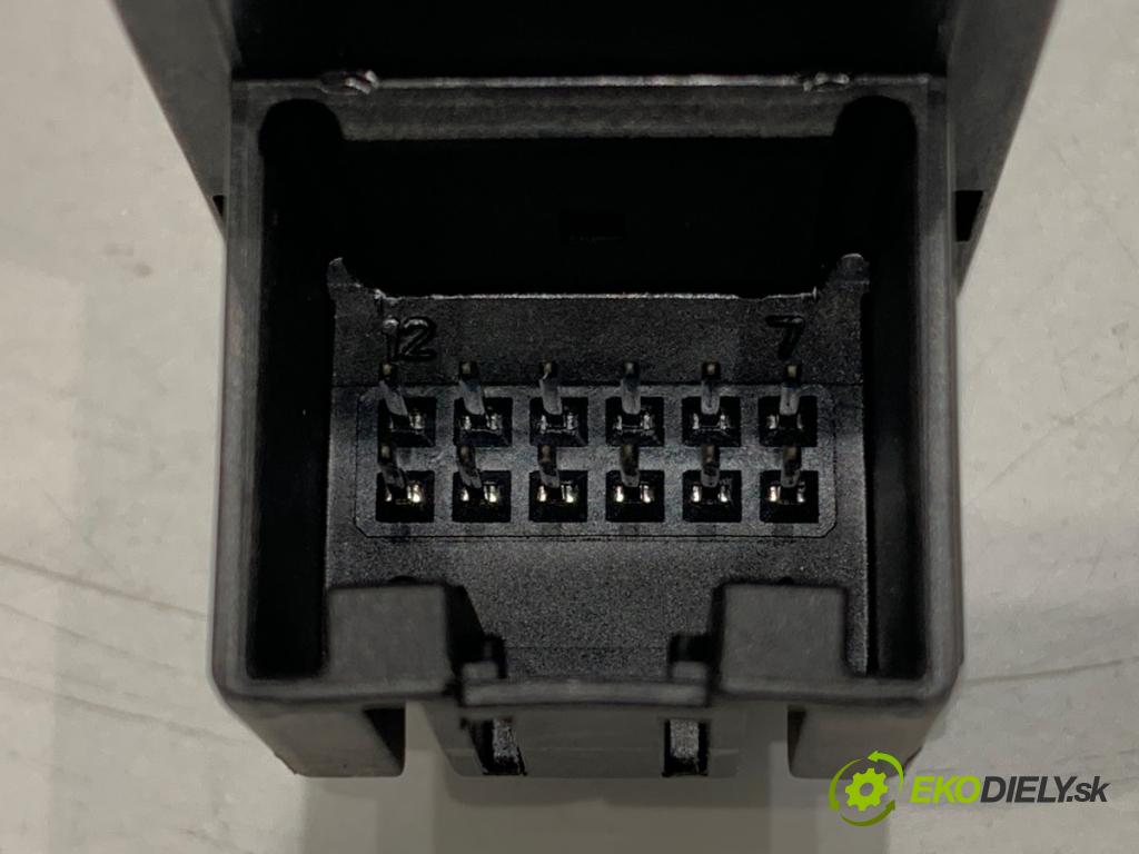 AUDI A4 B8 sedan 2008 132 kW 2.0 TFSI 1984 Spínač brzdy ručnej brzdy 8K1927225B (Prepínacie páčky pod volantom)