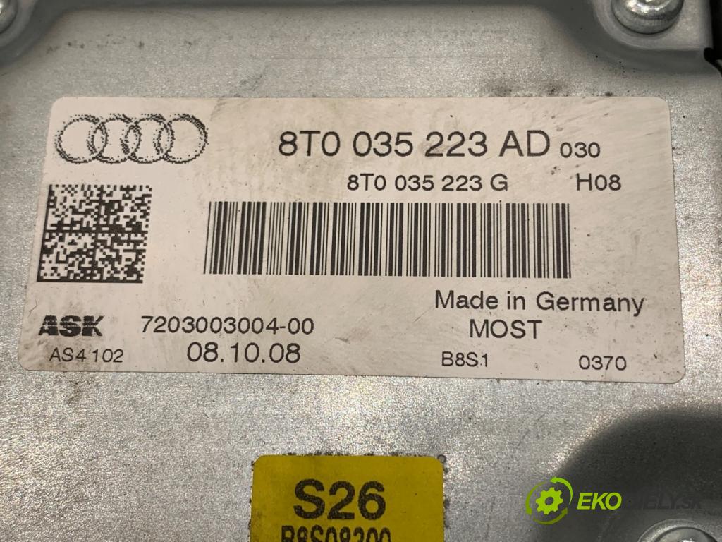 AUDI A4 B8 sedan 2008 132 kW 2.0 TFSI 1984 Zosilňovač 8T0035223AD (Zosilňovač)