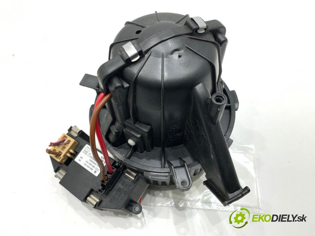 AUDI A4 B8 sedan 2008 132 kW 2.0 TFSI 1984 ventilátor kúrenia 8K0820521