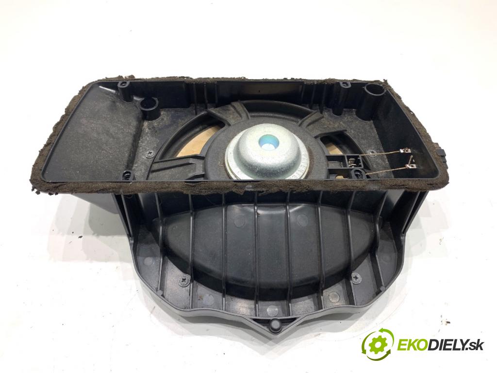 AUDI A4 B8 sedan 2008 132 kW 2.0 TFSI 1984 subwoofer A1908013 (Audio zariadenie)