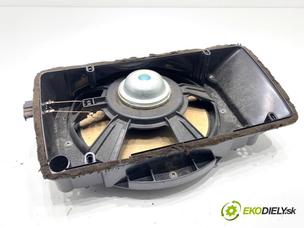 AUDI A4 B8 sedan 2008 132 kW 2.0 TFSI 1984 subwoofer A1908013 (Audio zariadenie)