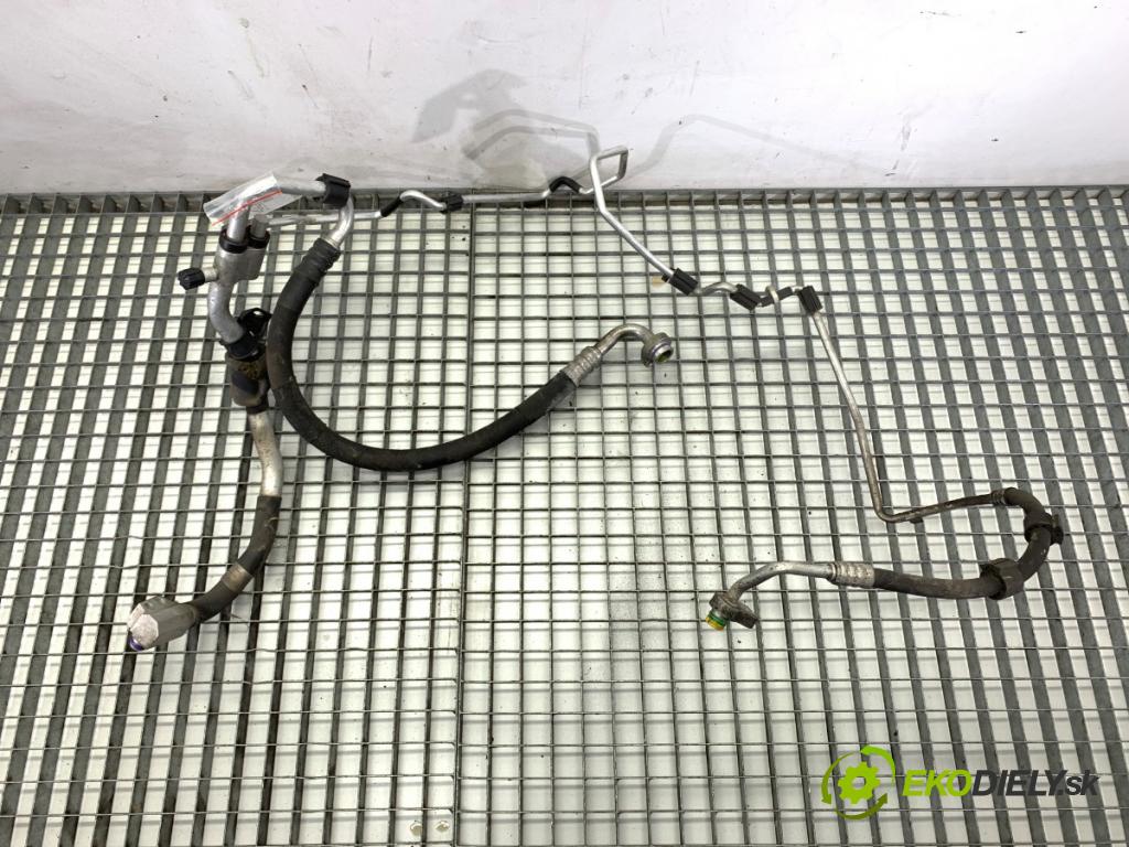 AUDI A4 B8 sedan 2008 132 kW 2.0 TFSI 1984 rúrka klimatizácie 8K1260712B (Rúrka klimatizácie)