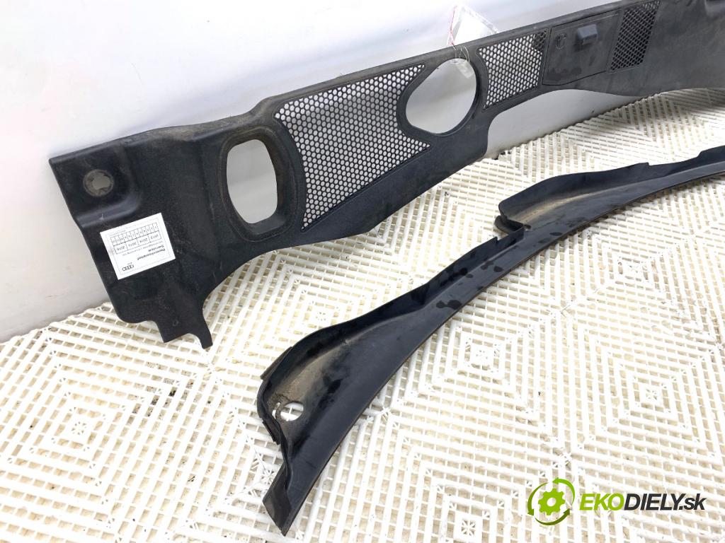 AUDI A4 B8 sedan 2008 132 kW 2.0 TFSI 1984 Torpédo, plast pod čelné okno 8K1819447 8K1819403 (Torpédo (plast pod čelným sklom))