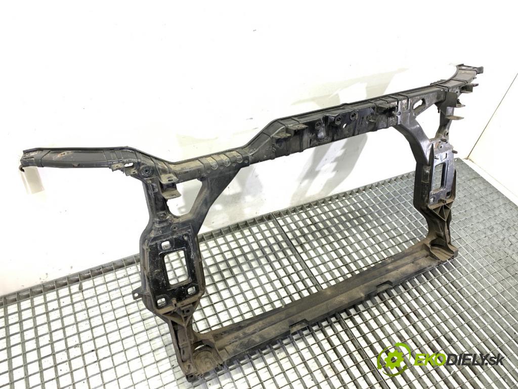 AUDI A4 B8 sedan 2008 132 kW 2.0 TFSI 1984 držák přední část  (Přední výztuha)