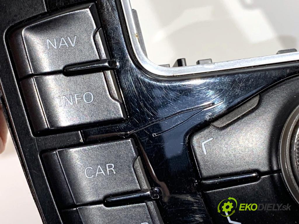 AUDI A4 B8 sedan 2008 132 kW 2.0 TFSI 1984 Panel ovládania radia 8T0919609WFX (Prepínacie páčky pod volantom)