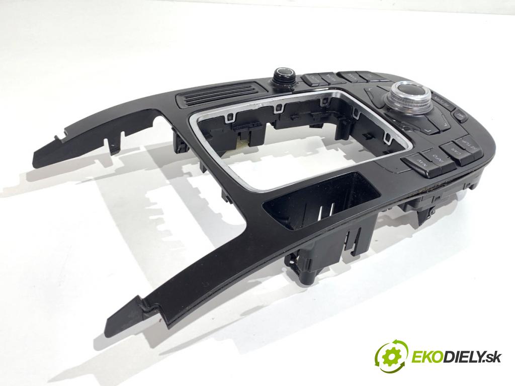 AUDI A4 B8 sedan 2008 132 kW 2.0 TFSI 1984 Panel ovládania radia 8T0919609WFX (Prepínacie páčky pod volantom)