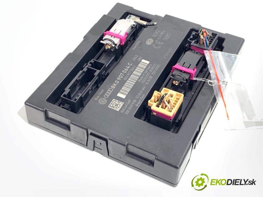 AUDI A4 B8 sedan 2008 132 kW 2.0 TFSI 1984 Modul komfortu 8K0907064C (Modul komfortu)