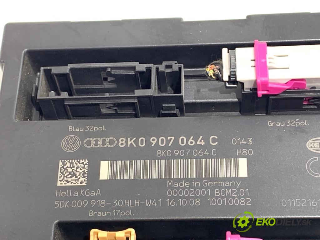 AUDI A4 B8 sedan 2008 132 kW 2.0 TFSI 1984 Modul komfortu 8K0907064C (Modul komfortu)
